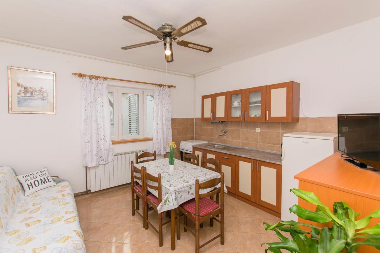 Apartments Miroslava Vodice Exterior photo