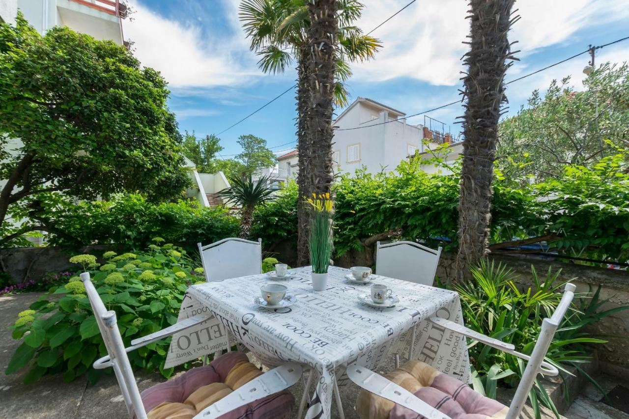 Apartments Miroslava Vodice Exterior photo