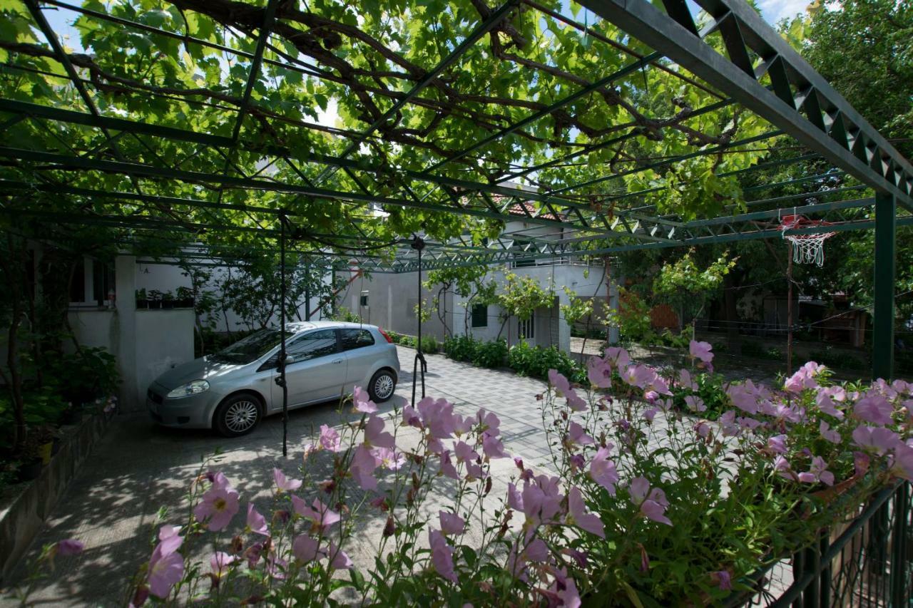 Apartments Miroslava Vodice Exterior photo